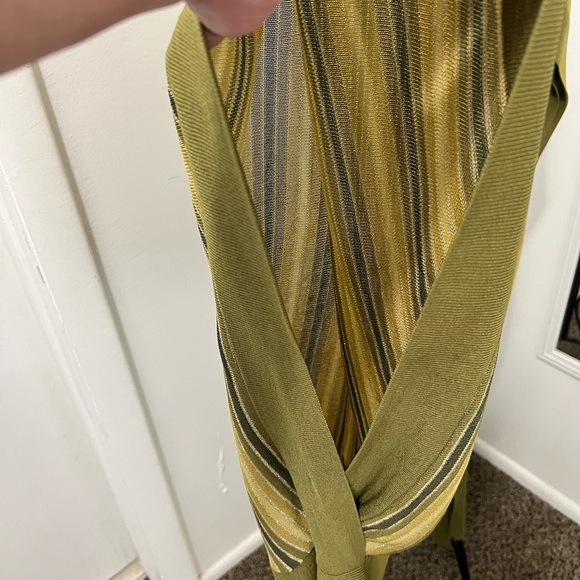 Anne Klein Olive and Beige Striped Blouse. #045 - Picture 4 of 6